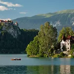 Dom wakacyjny Alpeambient House Dovje Mojstrana