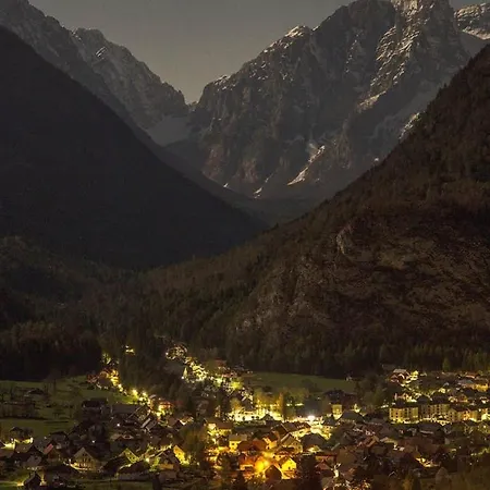 بيت للعطل Alpeambient House Dovje *