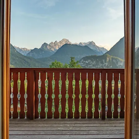 Дом отдыха Alpeambient House Dovje *